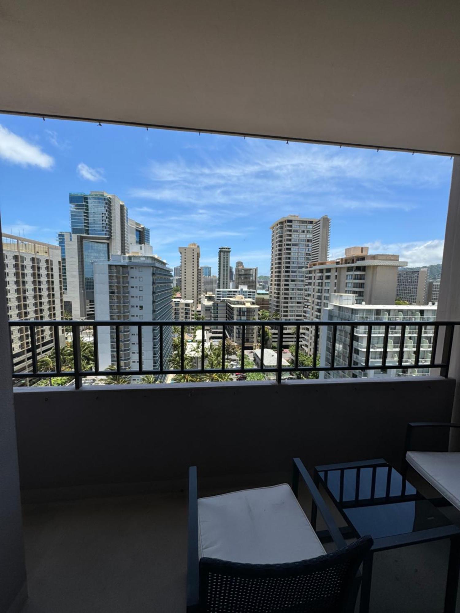 Casa de Férias 1414- Heart Of Waikiki With Kitchen - Free Parking - View *